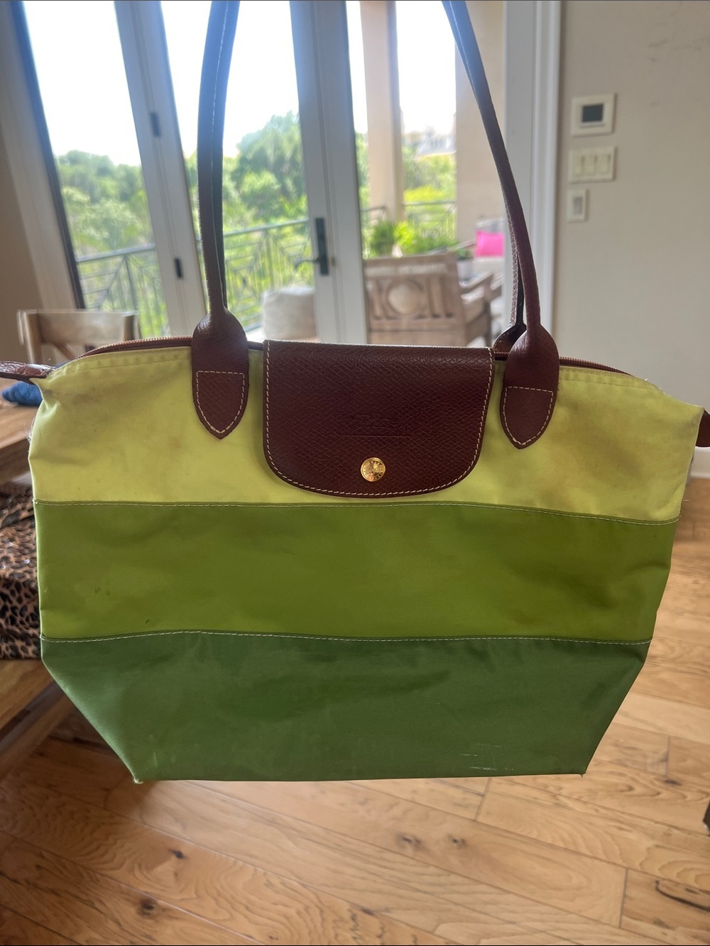 Authentic VINTAGE LONGCHAMP LE PLIAGE TOTE BAG GREEN W/brown leather handle